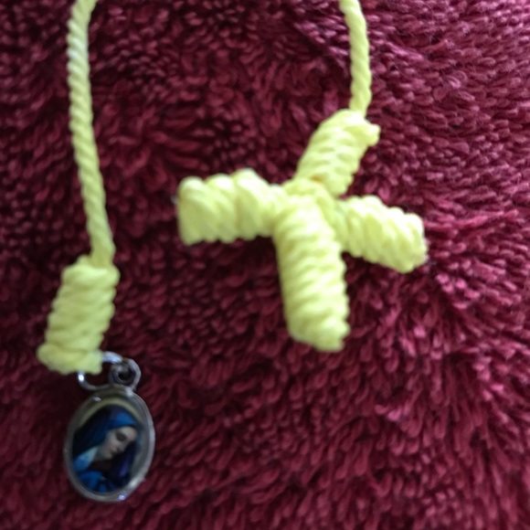 Knotted Bracelet Yellow Cross & Charm - Picture 3 of 5